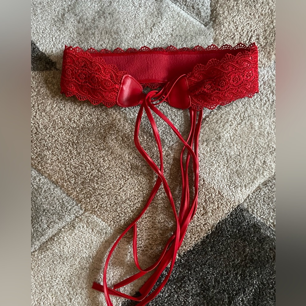 Leather and lace belt